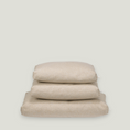 Cargar la imagen en la vista de la galería, Oshu in Cushion 97fb904c – Nala's Pet Boutique