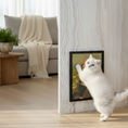 Load image into Gallery viewer, Meow-Na Lisa Scratcher