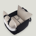 Cargar la imagen en la vista de la galería, Voyage . Black - Nala's Pet Furniture Boutique