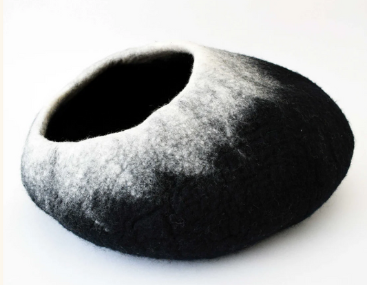 OMBRE CAVE, BLACK & WHITE