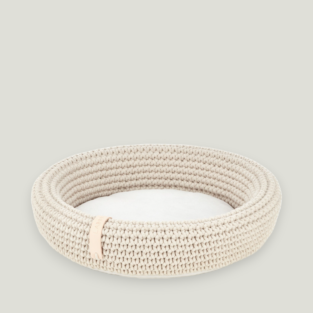 Coco, pet bed made of high-quality cotton rope.