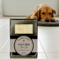 Cargar la imagen en la vista de la galería, Goat’s milk bath bar with natural flea & tick defense. Moisturizes, soothes, and leaves your dog’s coat soft, shiny, and fresh — spa‑quality care at home.
