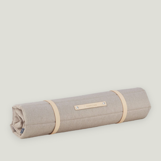 Made with a quilted structure, this travel mat makes it easy to provide a luxurious sleeping experience for your pup at home or wherever your travels take you