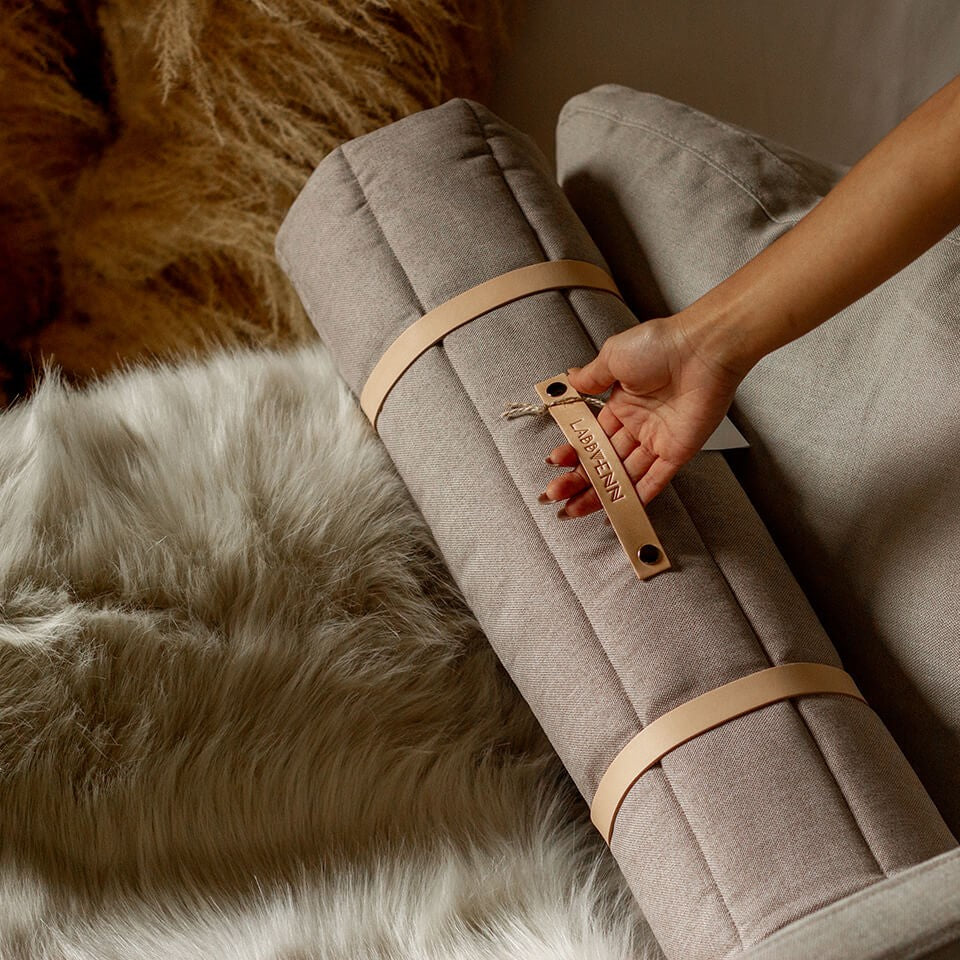 Made with a quilted structure, this travel mat makes it easy to provide a luxurious sleeping experience for your pup at home or wherever your travels take you