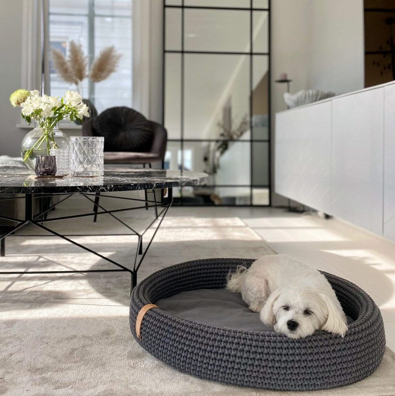 Dog bed made of high-quality braided cotton string with great detail attention. The oval shape fits perfectly with the dog's natural shape when resting. The cushion on the bottom is fully removable, which helps to keep the dog bed clean and functional. Lukko is perfect for short naps and longer rest. Dedicated to dogs who value comfort.