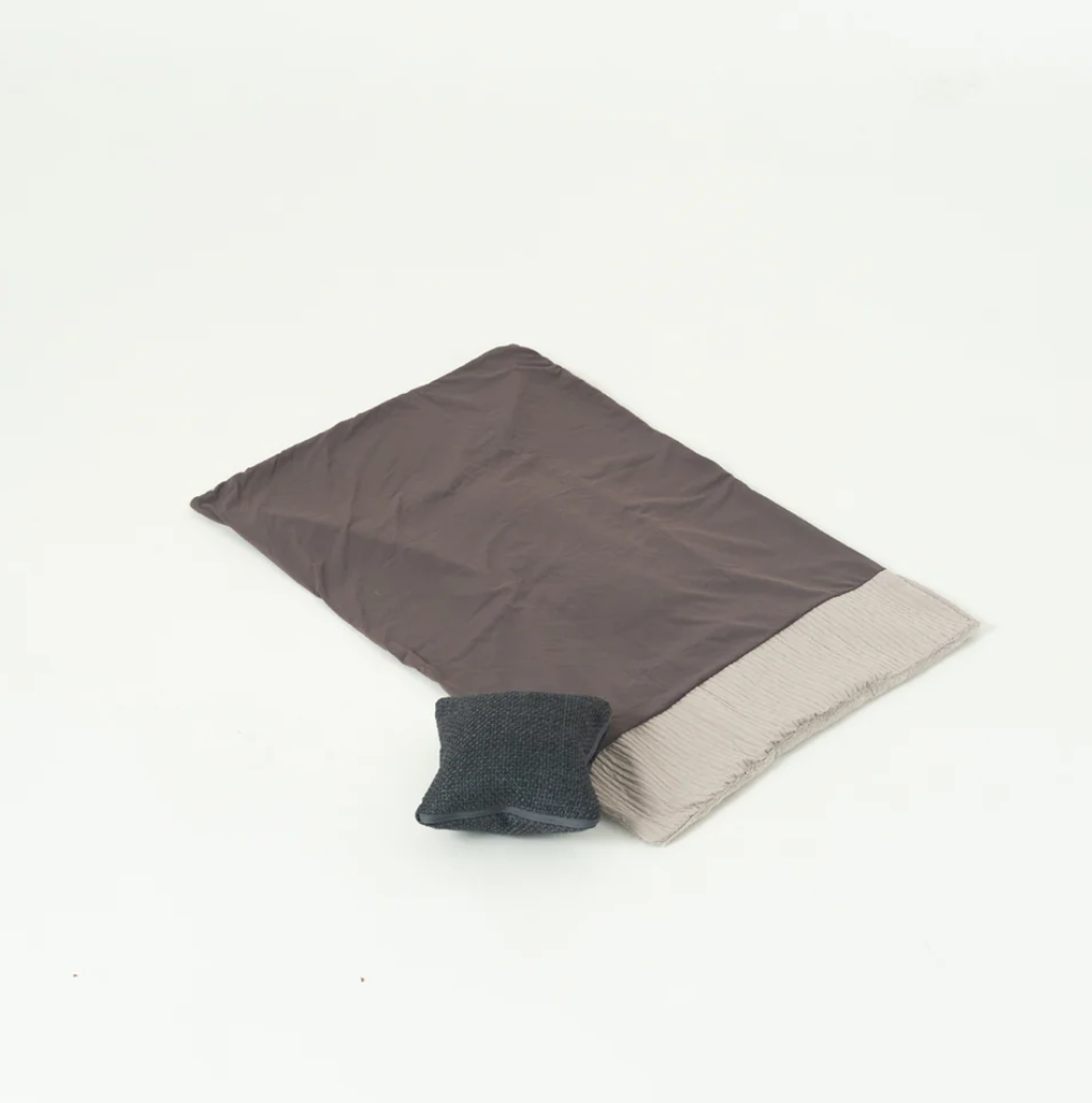 QUIN CUSHION BLANKET