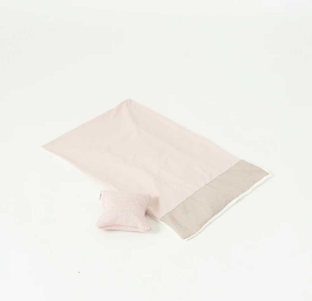 QUIN CUSHION BLANKET