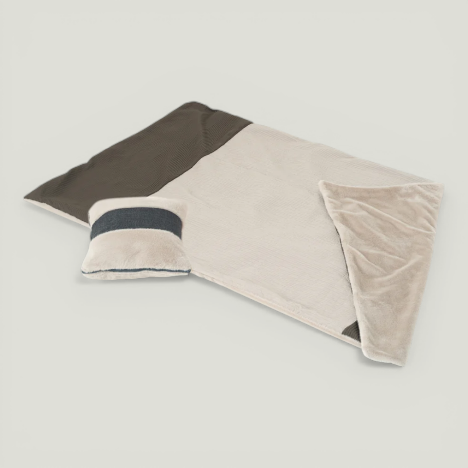 QUIN CUSHION BLANKET