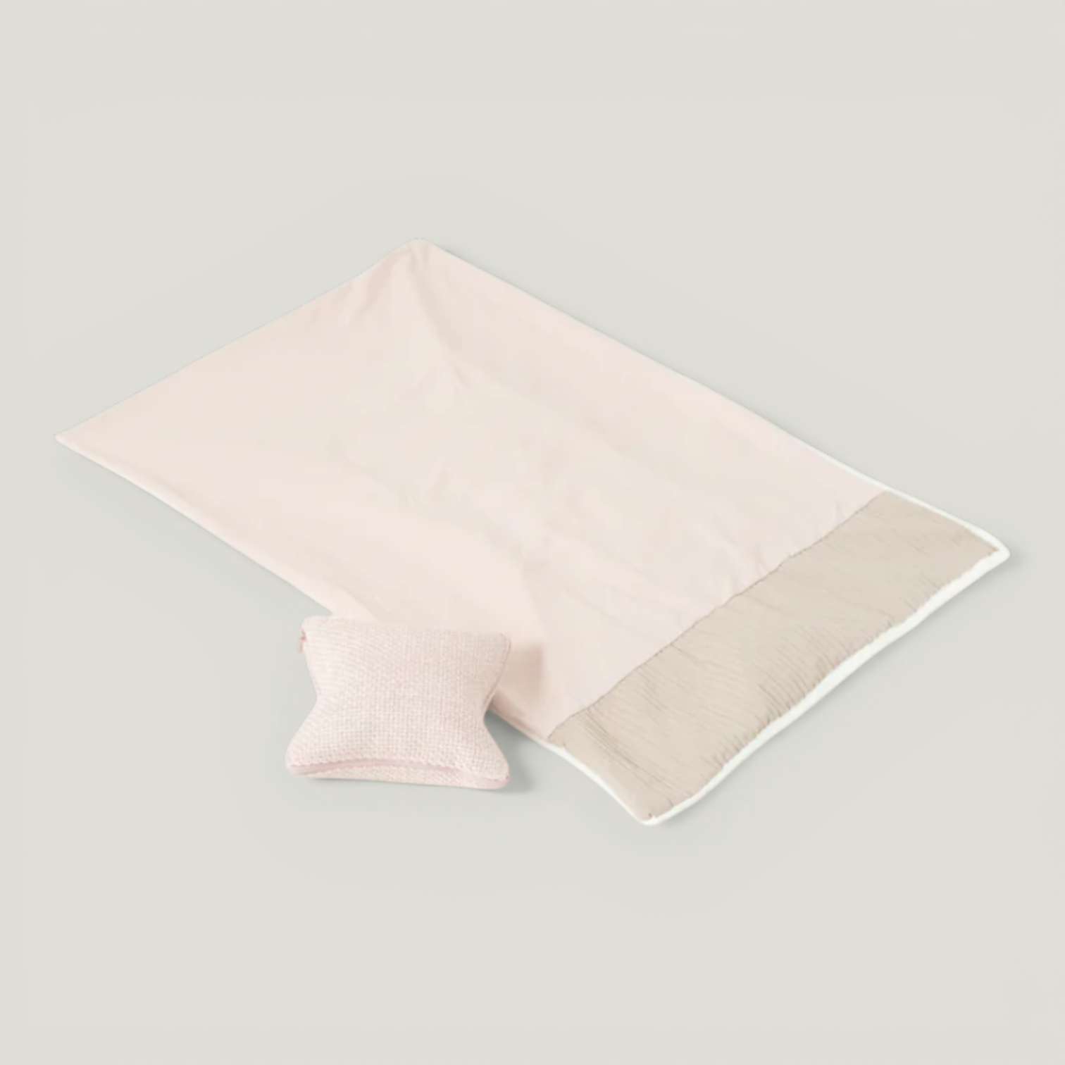 QUIN CUSHION BLANKET