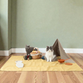Cargar la imagen en la vista de la galería, Outi Outdoor Picnic Mat angle view – Nala's Pet Boutique
