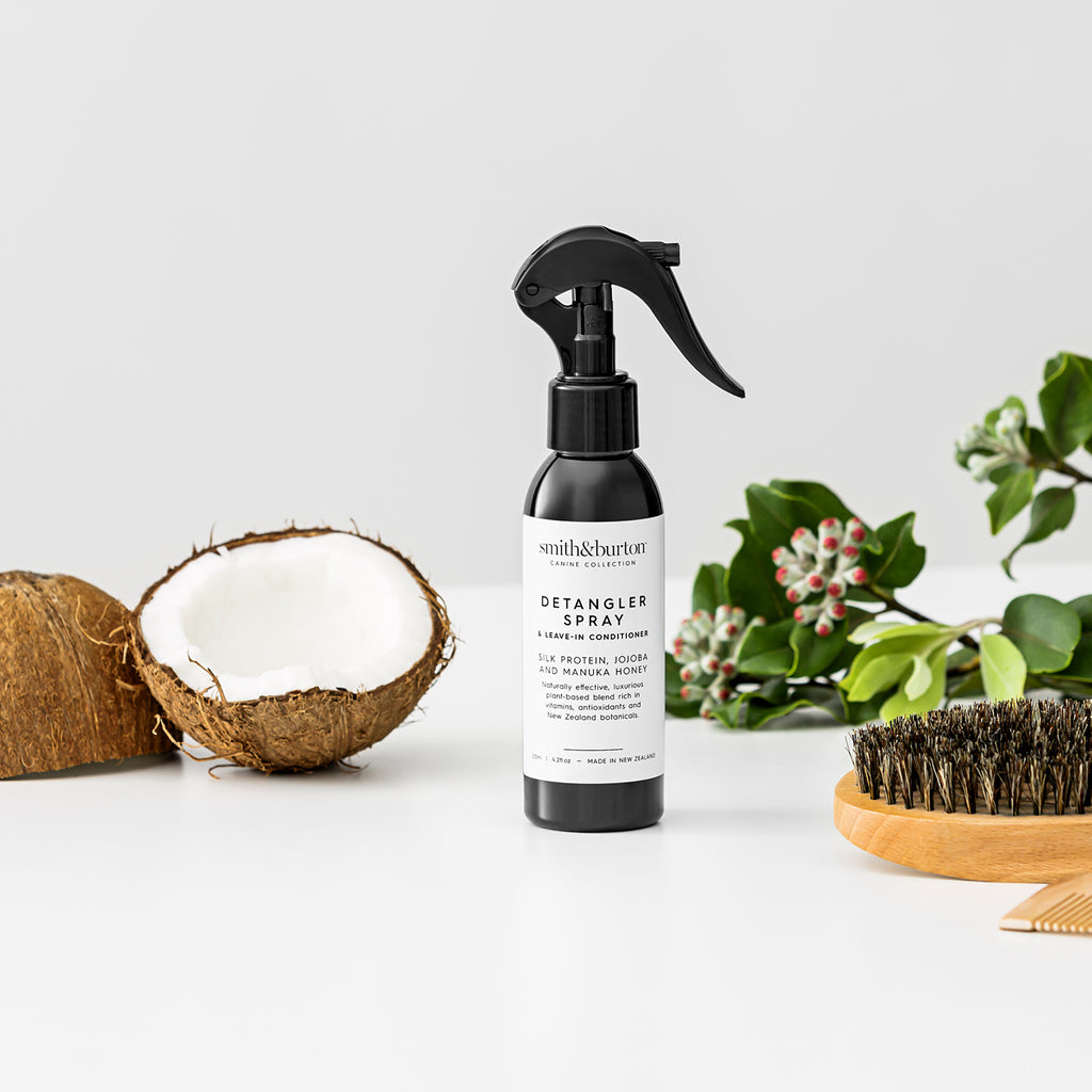 Detangler Spray & Leave-In Conditioner made with silk protein, jojoba and manuka honey. Naturally effective, luxurious plant-based blend rich in vitamins, antioxidants and New Zealand botanicals.